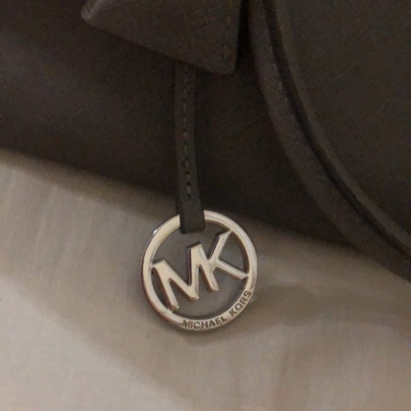 Authentic Michael Kors purse - Picture 3 of 4